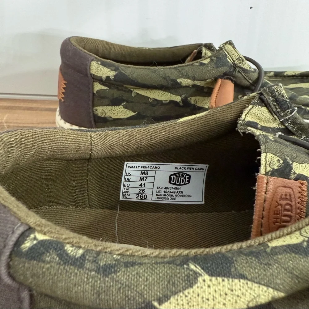 Hey Dude Men's Olive Camo Fish - Picture 5 of 5